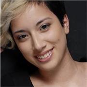 Paciente, apasionada en lo que enseño e implicada. Soy psicologa graduada y estudiante de filosofía con altas notas. Interesada en ir por el camino de la enseñanza y la orientación escolar. Quiero dar clases a alumnos de instituto